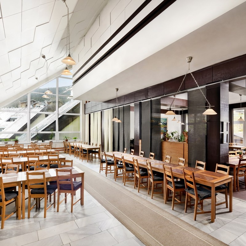 SEZÓNNA Brigáda – Čašník / Barman ( Hotel LIPTOV - JASNÁ)