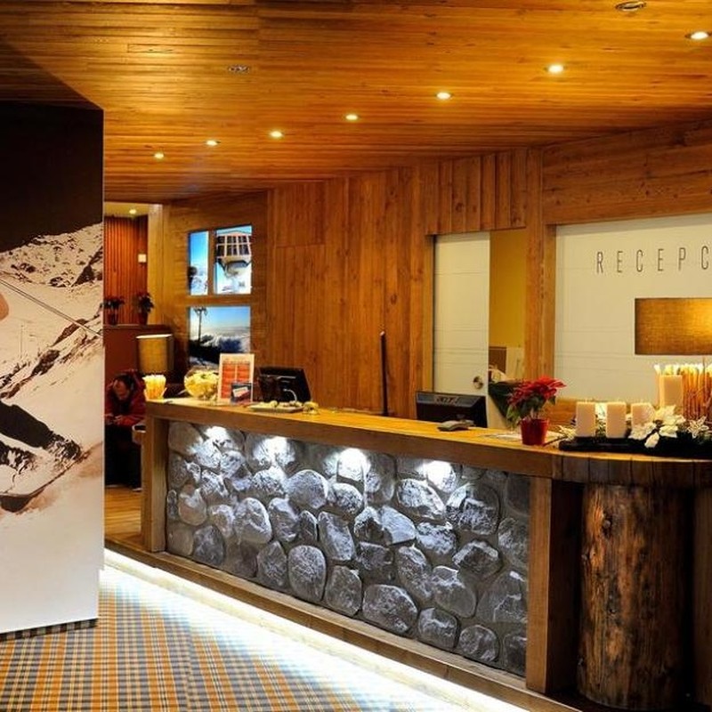 Vedúci/a recepcie hotel FIS*** Štrbské Pleso